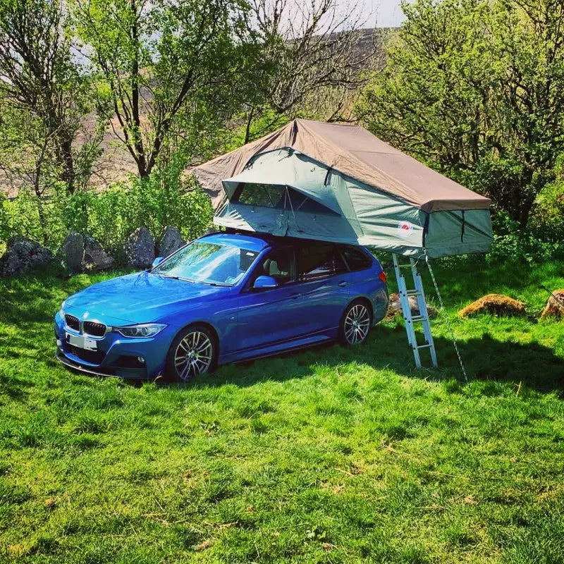 Tuff-Trek PRO-R Rooftop Tent Green Fitted on Blue BMW