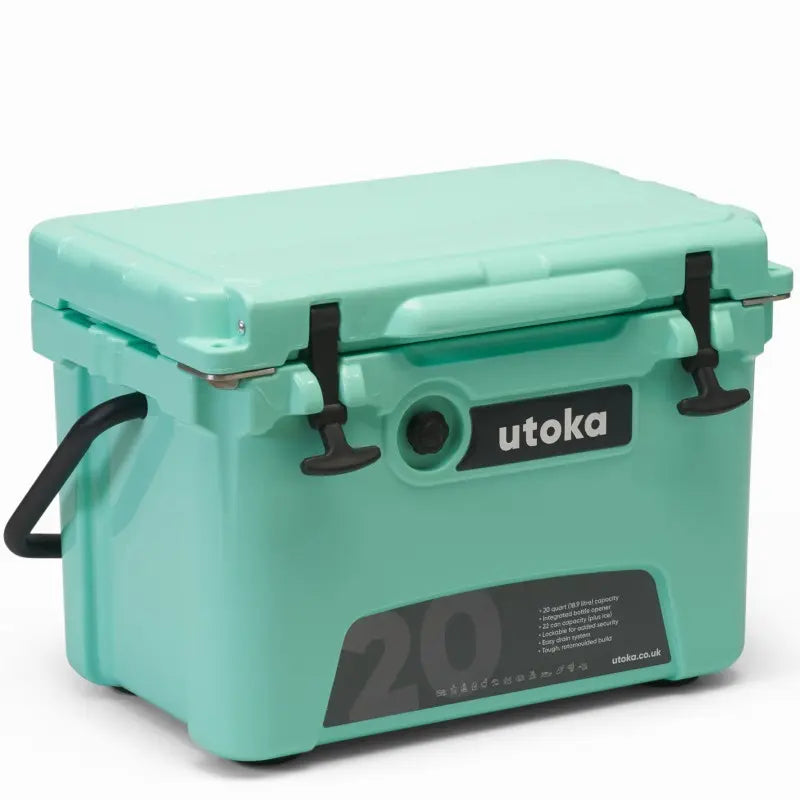 Utoka 20 Sea Foam 18L Cool Box Front Angle View With Lid Closed